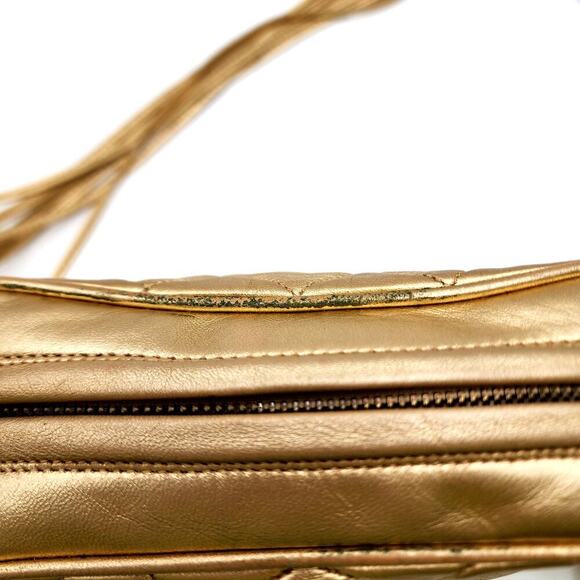 RARE CHANEL CC TASSEL CAMERA BAG GOLD METALLIC - Picture 9 of 16